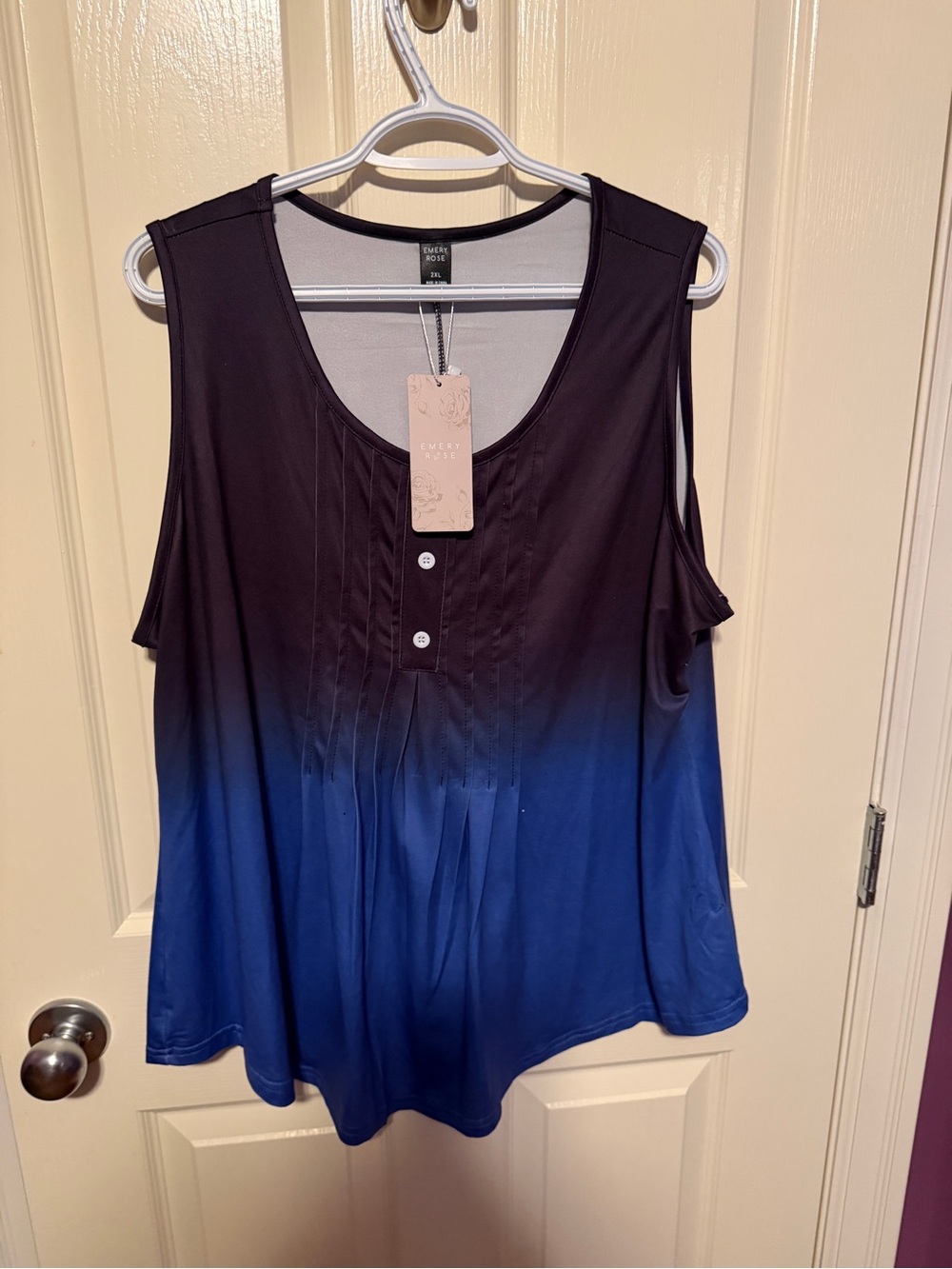 Sleeveless Ombre Knit Tank Top - Black to Blue